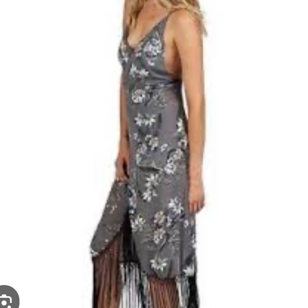 Cleobella Zinnia wrap dress in grey floral with black fringe large new with tags